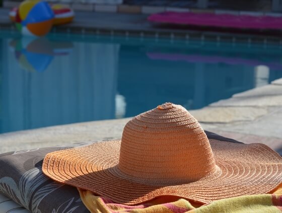 sun-hat-the-holiday-travel-shop